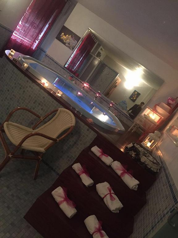 Hotel Brenta Viserbella di Rimini エクステリア 写真