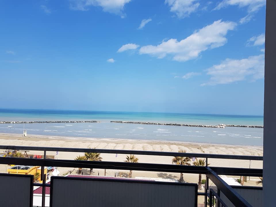 Hotel Brenta Viserbella di Rimini エクステリア 写真