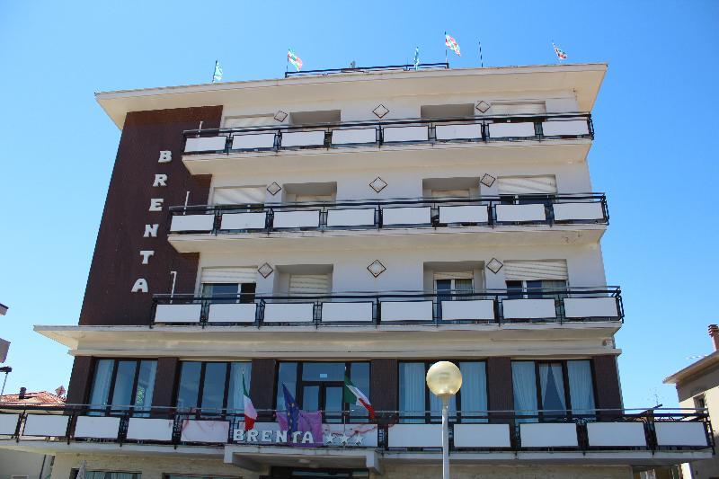 Hotel Brenta Viserbella di Rimini エクステリア 写真