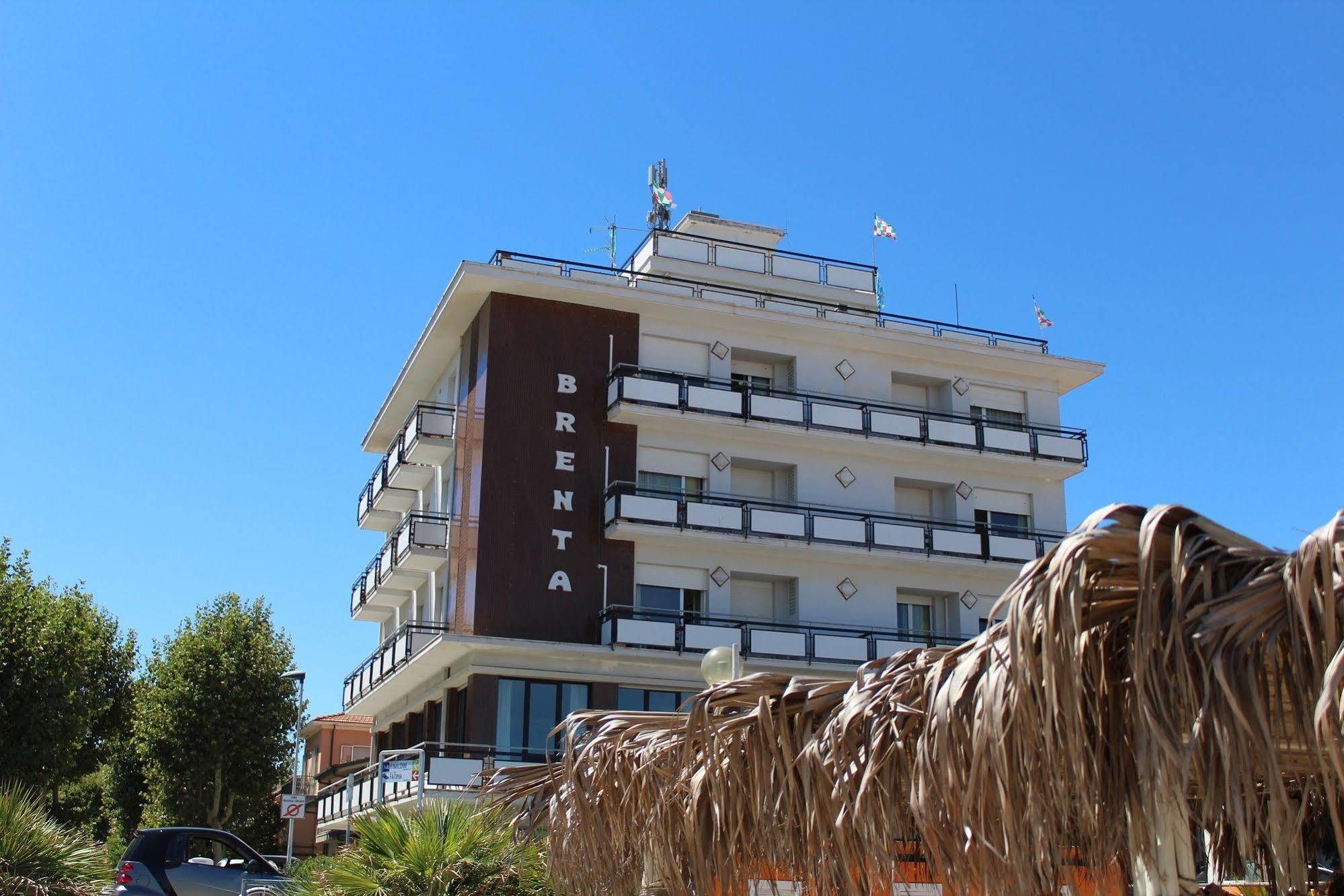 Hotel Brenta Viserbella di Rimini エクステリア 写真